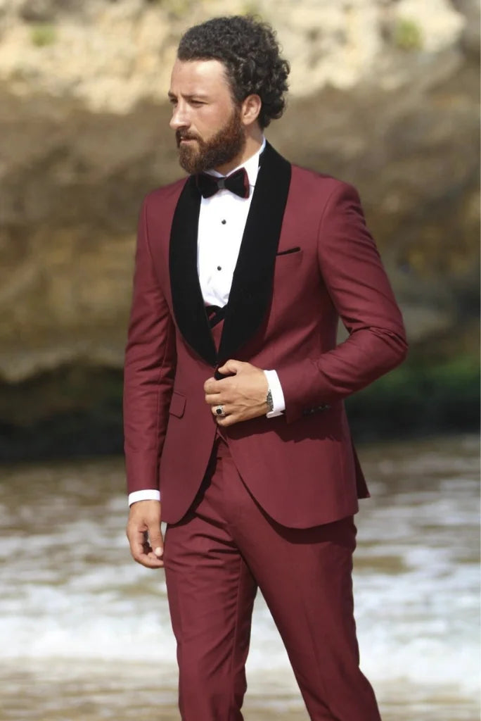 Men stylish maroon suit, perfect for weddings and formal parties.