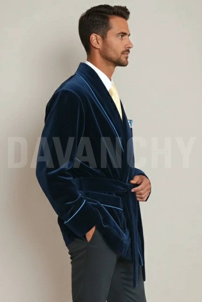 Elegant Winter Velvet Smoking Jacket-Side