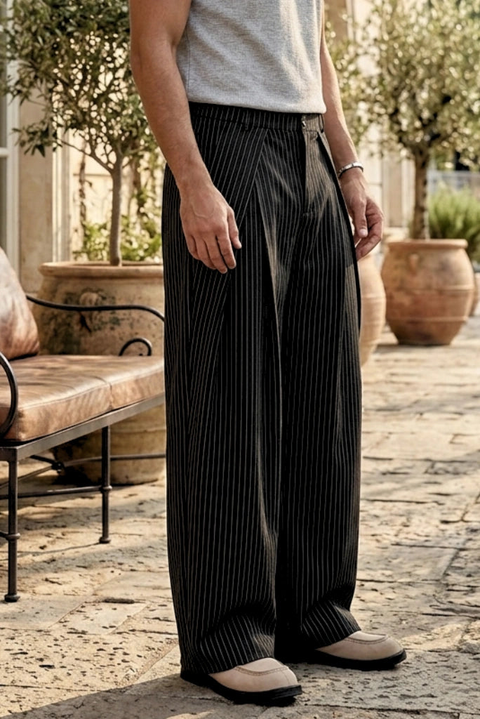 Men Black Pleated Pant-Side