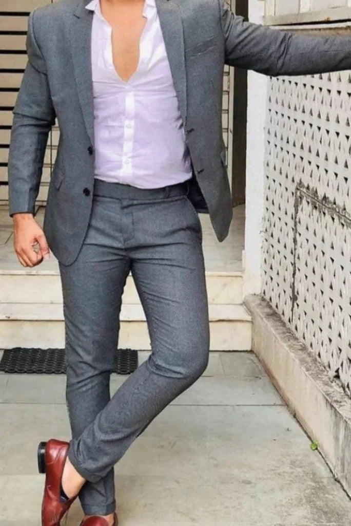 Men grey formal suit-front
