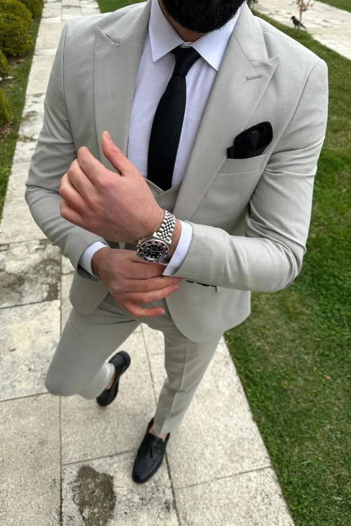 Office and business wear suit for men