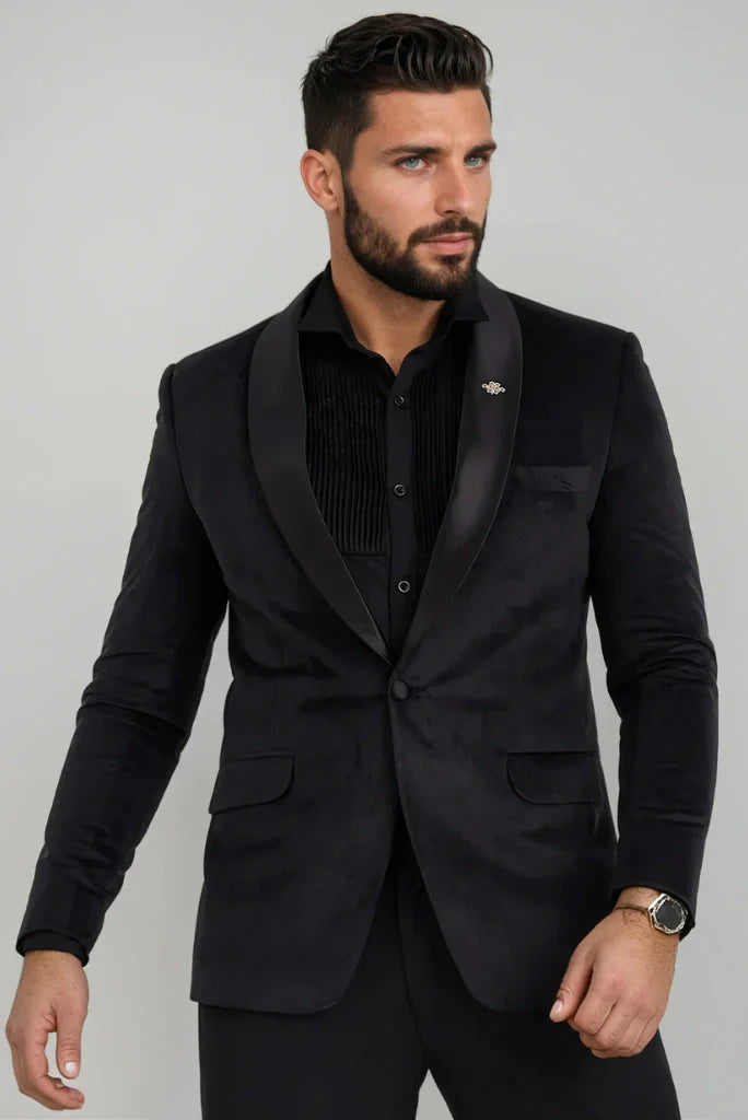 Elegant velvet blazer for festive occasions-front