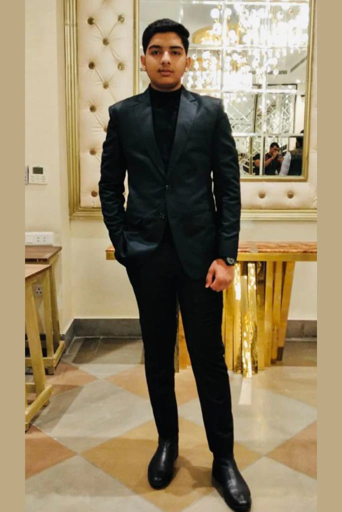 Men black suit-front