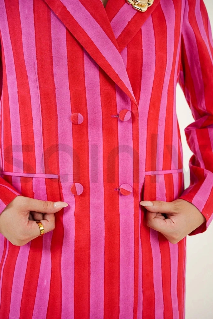 Women dual tone red and pink co ord set fashion look