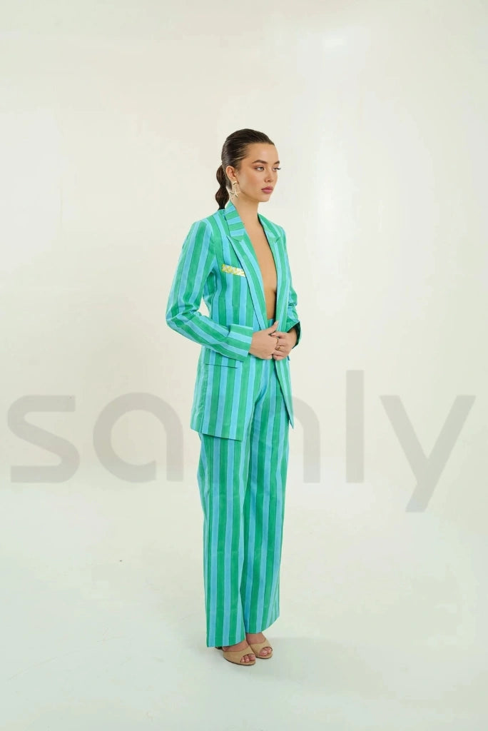Trendy women green and blue coordinated set for outings